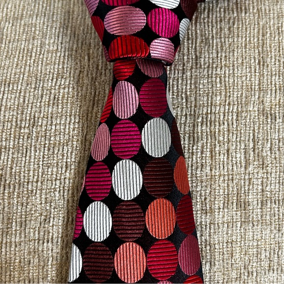 Charles Wain Men’s Tie Pink and Red Pattern 3.75” - Picture 2 of 5
